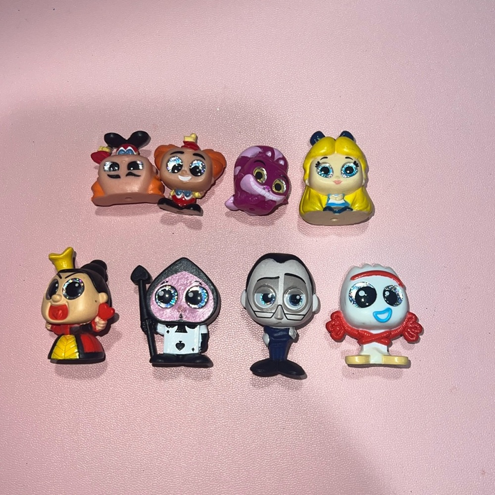 **reserved for Nena51175** Disney Doorables